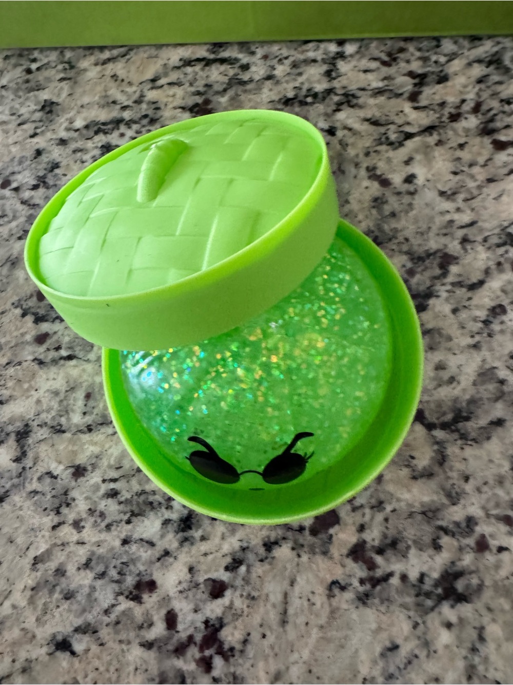 The Grinch Green Glitter Squishy Dumpling with Sunglasses Face & Case - Picture 5 of 9